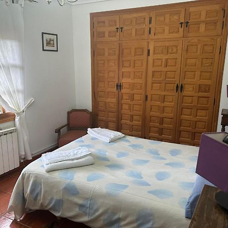 Hostal Cordel La Serrada Exterior foto